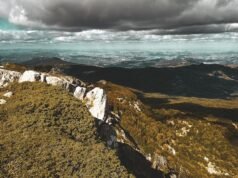 El parque nacional más grande de Italia es una joya de montaña con pintorescas cascadas y rutas de senderismo.