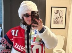 La esposa de Drake Maye usa equipo personalizado de los Patriots para el Campeonato de la AFC 2026