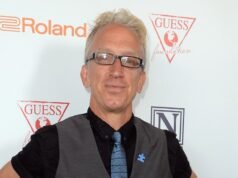 Andy Dick dice que dejó rehabilitación para vivir en un centro de vida sobrio después de una sobredosis