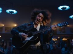 El nuevo anuncio de Hellmann para el Super Bowl mezcla a Andy Samberg y Elle Fanning