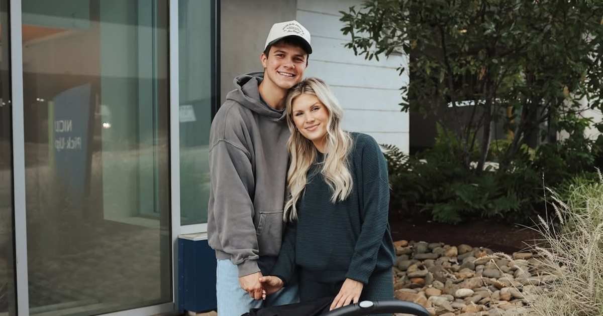 Discutiendo la línea de tiempo de la relación de Travis Clark y Katie Bates de Bates