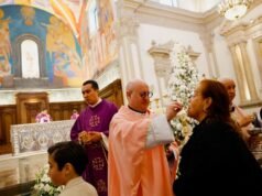 Un juguete accidental, el “caballo que llora”, conquista corazones en China