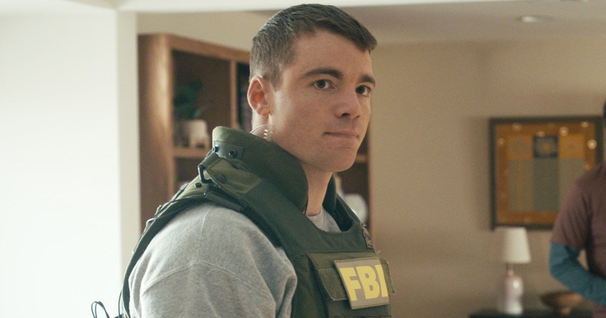 Gabriel Basso en El agente nocturno