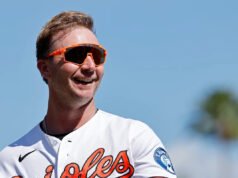 Pete Alonso de los Orioles invita al juego al hijo del comediante John Oliver después de romperle el corazón a un joven fanático de los Mets