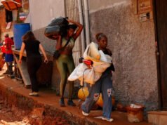 Continúa la búsqueda de supervivientes de las inundaciones en Brasil mientras el número de muertos aumenta a 64