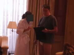 Lord Mandelson renuncia al Partido Laborista después de afirmar que recibió 75.000 dólares de Jeffrey Epstein: su compañero en la foto dice que quiere evitar “más vergüenza”