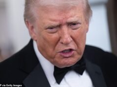 Trump se vuelve tierra arrasada y promete demandar a los herederos y némesis de Epstein, quien, según él, “conspiró para derribarlo”.