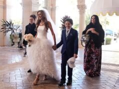 Trump organiza una lujosa boda MAGA para su principal asistente Dan Scavino en Mar-a-Lago… mientras la novia sonrojada sorprende a los invitados y Elon Musk llega con su mamá bebé.