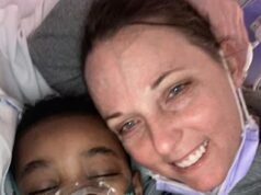 Un pediatra adoptó a un niño de 4 años, desconsolado al saber que no había nadie que lo ayudara durante una cirugía cardíaca importante.