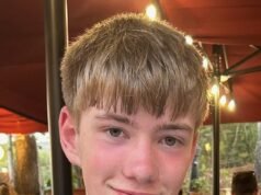 Un talentoso estudiante de 15 años de una prestigiosa escuela privada que gana £24.000 al año se suicidó en el jardín familiar sin dejar ninguna “pista” a los padres, según la investigación