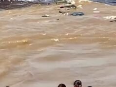 Una niña de tres años entre los dos muertos después de que un barco turístico lleno de gente volcara minutos después de su viaje a la Amazonia brasileña