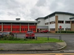 Bombero despedido injustamente después de decir que la mujer que rescató “parecía demacrada para su edad”