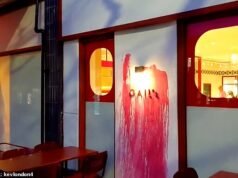 Vándalos propalestinos arrojan pintura roja a la nueva sucursal de Gail’s durante la protesta “Liberar Gaza” después de que el propietario respondiera a las afirmaciones de que “financia a Israel”