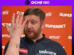 La estrella de los dardos, Ally Pally, marcada por los golpes en una mesa por la ira posterior a la derrota, revela que “no tiene sensibilidad en los dedos” y que tiene suerte de que su carrera no haya terminado.