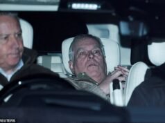 ¿Dónde está Andy? No hay señales del ex Duque caído en desgracia en su escondite de Wood Farm en Sandringham después de su arresto mientras continúan las búsquedas en su antigua casa en Windsor.