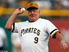 El ícono del béisbol Bill Mazeroski, quien conectó uno de los jonrones más emblemáticos de la historia, falleció a la edad de 89 años.