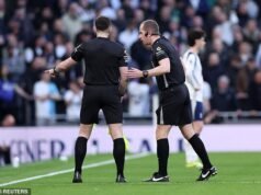 Revelado: Razones detrás de dos largas interrupciones en el derbi del norte de Londres calificadas de “absoluta tontería” por Gary Neville