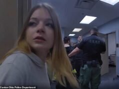 Mujer de 18 años termina la noche en la celda de la cárcel después de emborracharse con DESINFECTANTE PARA MANOS