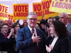 Nigel Farage se burla del impopular Starmer por no reunirse con votantes reales durante la visita simbólica de las elecciones parciales a Gorton, mientras Andy Burnham evita ser fotografiado con el primer ministro.