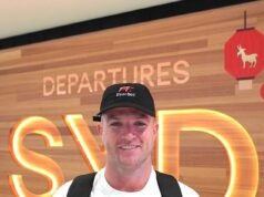 El gran futbolista Chad Townsend debe ser tratado por un médico en una terrible experiencia mientras vuela a Las Vegas para la apertura de la temporada de la NRL