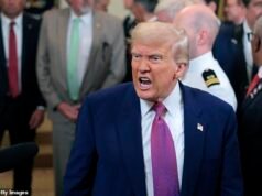 El escuadrón kamikaze de drones de Trump ‘preparado y cargado’ para ataques a Irán mientras las negociaciones fracasan