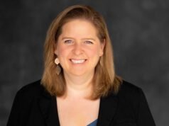 Ministra de la Iglesia de Connecticut acusada de quemar y envenenar perros aterrorizados bajo su cuidado