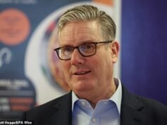 ¿Starmer permitió que Trump usara a Diego García para atacar a Irán? Los bombarderos estadounidenses pueden haber volado 3.500 millas desde el territorio británico de ultramar