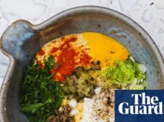 Cómo utilizar los restos de salmuera de pepinillos en salsa tártara – Receta | Salsas y Salsas