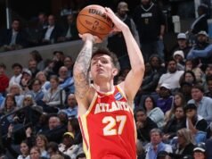 Fuentes: Trail Blazers adquieren a Krejci de Hawks por Reath, selecciones