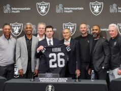 El entrenador de los Raiders, Klint Kubiak, lidera el camino en parte por Kyle Shanahan