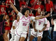 Desglose de los 25 mejores de la encuesta de baloncesto universitario femenino de AP