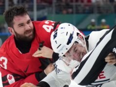Suspenden al jugador de hockey francés que peleó con Tom Wilson
