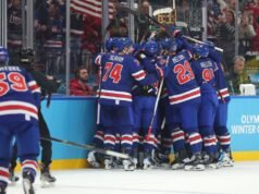 El gol de Quinn Hughes en tiempo extra envía a EE. UU. a la semifinal olímpica de hockey masculino