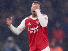 El Arsenal permite que el Man City regrese a la carrera por el título de la Premier League sigue un patrón familiar