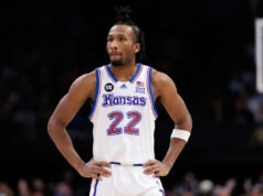 El entrenador de Kansas, Bill Self, dice que Darryn Peterson necesita “terminar” los juegos para “cambiar la narrativa” de la voluntad de jugar