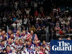 El equipo de hockey masculino de EE. UU. visita la Casa Blanca mientras algunos jugadores con destino a Minnesota se mantienen alejados | equipo americano de hockey sobre hielo