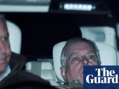 La fotografía de Andrew de Phil Noble expone la banalidad de la monarquía | Andrew Mountbatten-Windsor