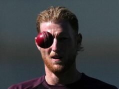 El capitán del Test de Inglaterra, Stokes, se somete a una cirugía tras ser golpeado en la cara por una pelota.