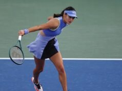 Raducanu no tiene prisa por encontrar un nuevo entrenador y prevé un “estilo de juego más agresivo”