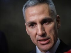 El nuevo primer ministro de Bulgaria reafirma la orientación prooccidental del país antes de las elecciones de abril