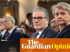 ¿Está el número 10 buscando su propia destrucción? ¿Por qué si no arruinaría los planes del consejo y le entregaría la victoria a Farage? | Polly Toynbee