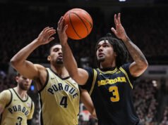 El No. 1 Michigan derrota al No. 7 Purdue para mejorar a 25-1, fortaleciendo el caso para el puesto No. 1 en el Torneo de la NCAA