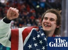 ‘Es un animal’: Jack Hughes pierde los dientes y luego anota el gol del ganador olímpico de hockey sobre hielo para EE. UU. | Juegos Olímpicos de Invierno 2026
