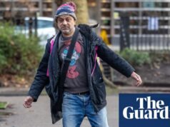 ‘Bonitos zapatos, amigo’: probamos en carretera los Lego Crocs con forma de ladrillo de £ 199 | Moda