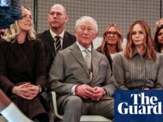 ‘Muestre coraje’: por qué la moda real nunca ha sido más llamativa | Moda