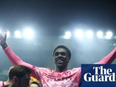 El delantero de los Socceroos Mohamed Touré anota un hat-trick en su primera titularidad con Norwich | Fútbol