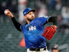 El lanzador de los Mellizos Pablo López se desgarró el ligamento del codo y la cirugía que puso fin a su temporada está ‘muy sobre la mesa’