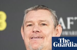 El activista del síndrome de Tourette, John Davidson, dice que los Bafta le dijeron que “todas las malas palabras serían eliminadas del programa” | Bafta 2026