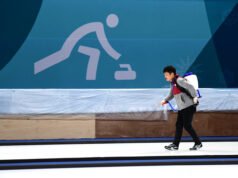 Juegos Olímpicos de Invierno de 2026: para crear la superficie de curling perfecta, las máquinas de hielo necesitan concentración y precisión