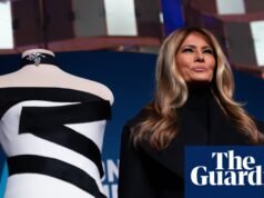 Historia reparada: Melania deja huella, en cierto modo, con un vestido del Smithsonian | Melania Trump